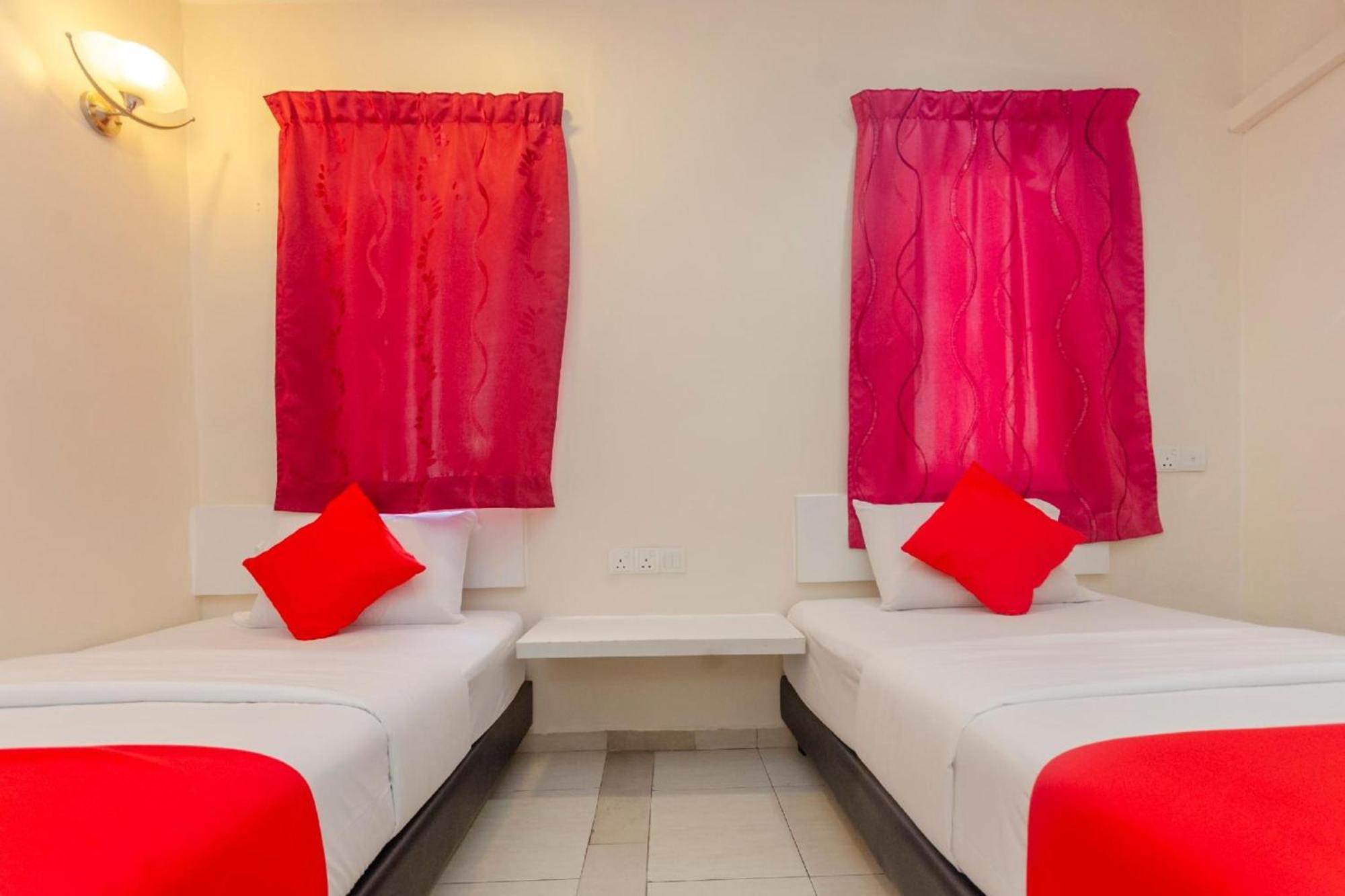 Skudai Hotel Esterno foto