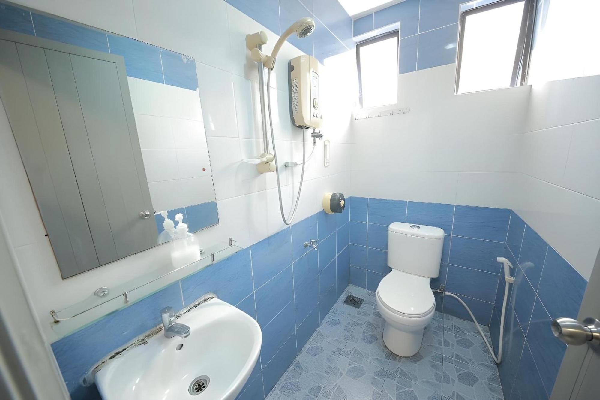 Skudai Hotel Esterno foto